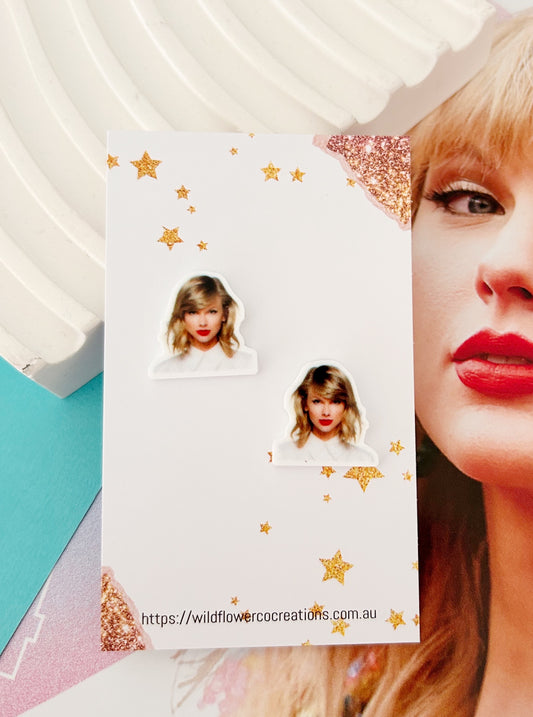 TAYLOR Studs 2